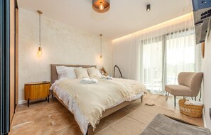 2 quartos, cofres nos quartos, berço de viagem, Wi-Fi de cortesia