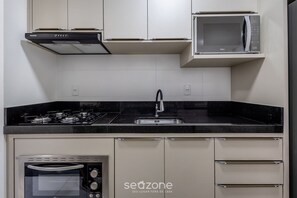 Basic Apartment | Private kitchen