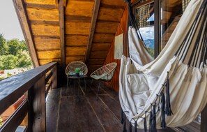 Property grounds - Pet friendly home in Plesce (Plesce)