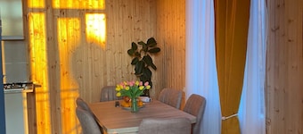 Charming 2-bedroom cottage in serene Gantiadi with AC