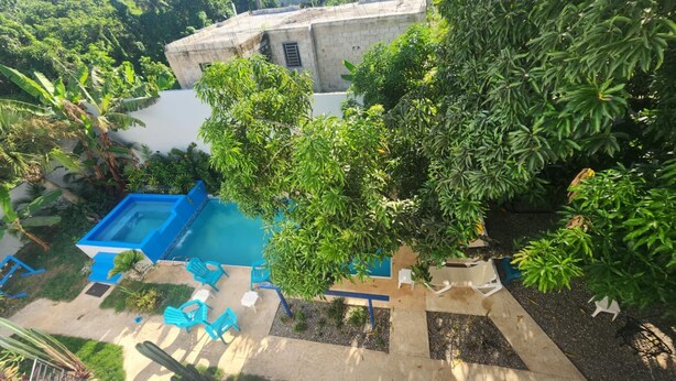 حمام سباحة