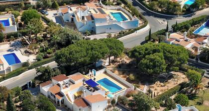Casa Vale da Ana Carvoeiro with private pool