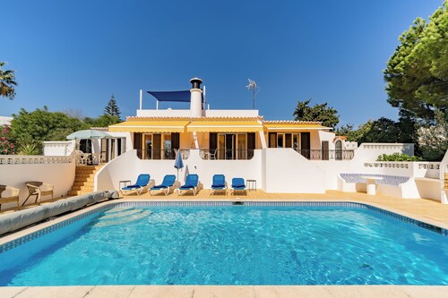 Casa Vale da Ana Carvoeiro with private pool