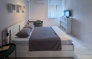 2 chambres, fer et planche à repasser, Wi-Fi gratuit