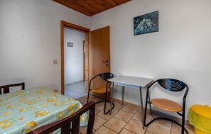Dining - Cozy apartment in Sveti Juraj with house sea view (Sveti Juraj)