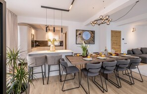 Dining - Nice home in Vodice with sauna (Vodice)