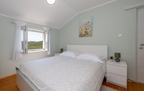 5 عدّة غرف نوم ومكواة/لوح كي وواي فاي مجانًا