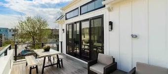 Jungle House Designer Residences – Downtown Columbus