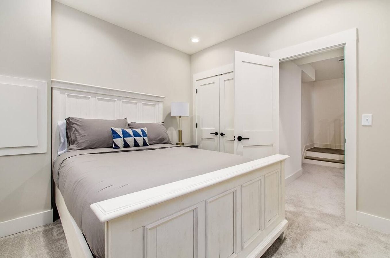 Egyptian cotton sheets, premium bedding, memory foam beds