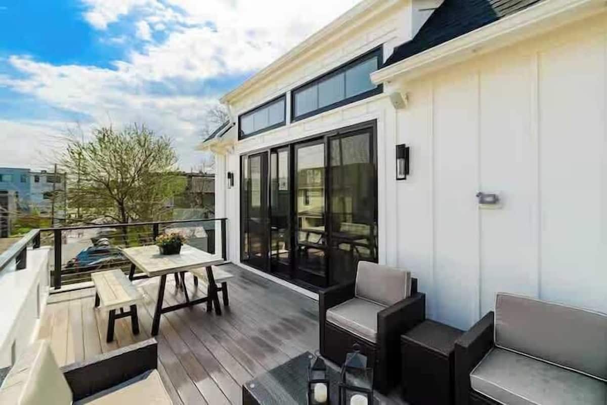 Seprai katun Mesir, seprai premium, busa memori, dan minibar gratis