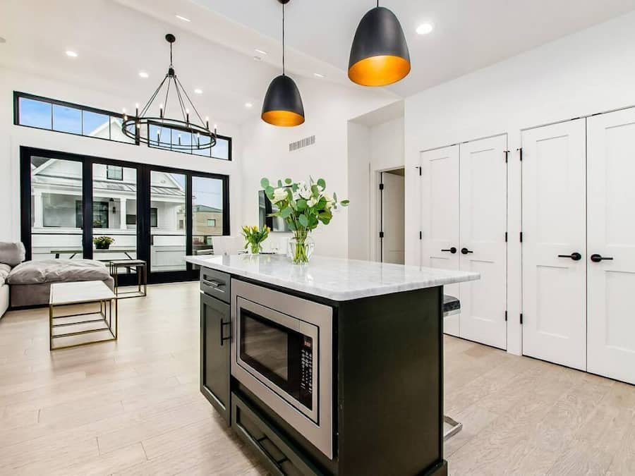 Casa superluxo, para não fumantes, ar-condicionado | Cozinha privada | Geladeira grande, micro-ondas, fogão, cooktop