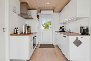 Kühlschrank, Ofen, Herdplatte, Geschirrspüler