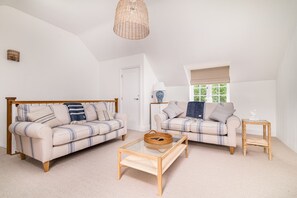 Living area - Sag Harbour, Sandsend Retreats at Saltmoore - Sag Harbour (Sandsend)