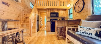 SaunaHaus – Log Cabin + Private Sauna by the Brook