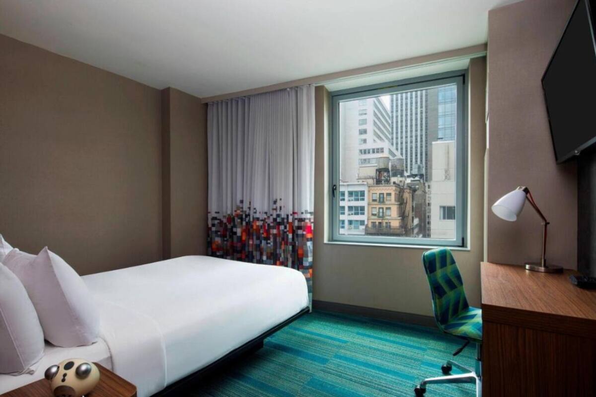Standard Single Room, 1 Queen Bed, Air conditioning | Desk, laptop workspace, free WiFi