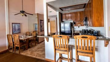 Apartment, 1 Bedroom, Balcony | Private kitchen