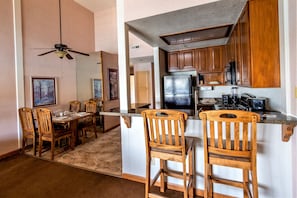 Apartment, 1 Bedroom, Balcony | Private kitchen | Full-sized fridge, microwave, stovetop, dishwasher - Getaways at Lagonita Lodge (Big Bear Lake)