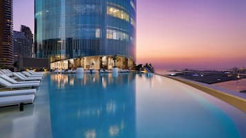 3 outdoor pools, open 7:00 AM to 7:00 PM, pool loungers