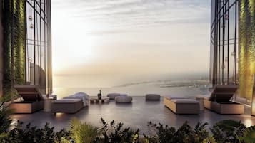 3 outdoor pools, open 7:00 AM to 7:00 PM, pool loungers