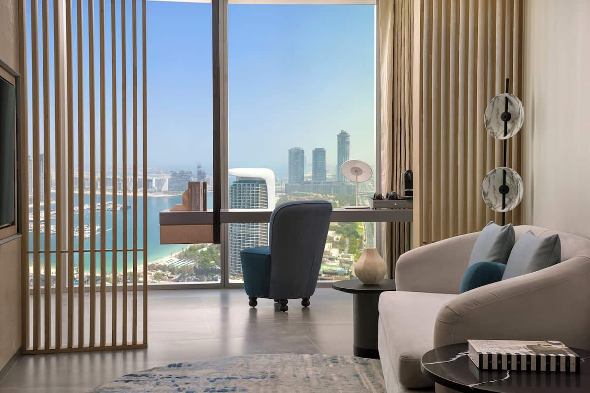 Premium bedding, down duvets, minibar, in-room safe