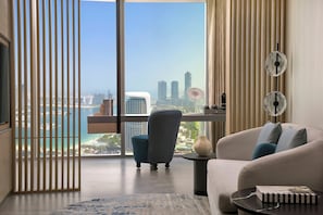 Premium bedding, down comforters, minibar, in-room safe