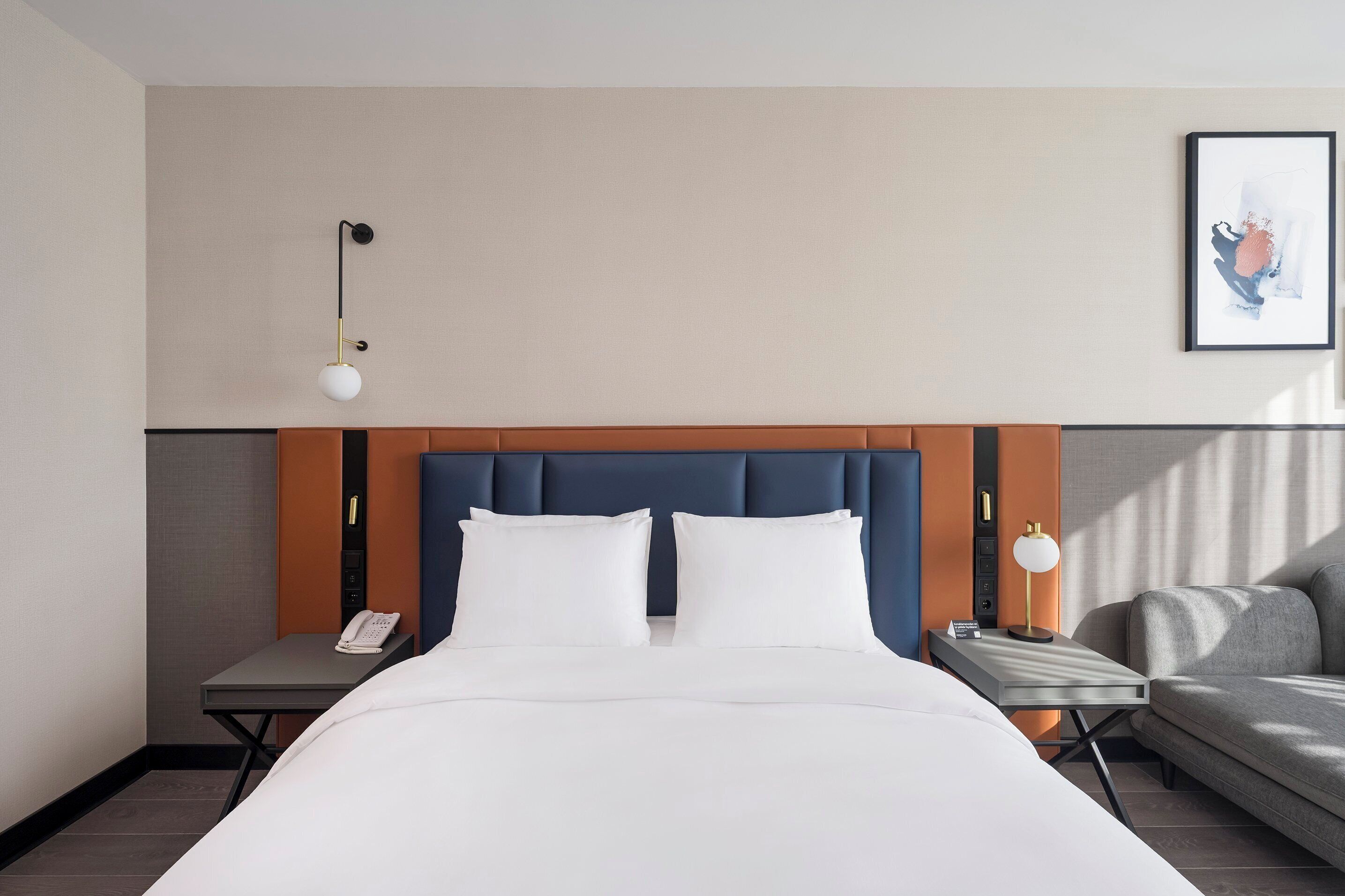 Standard Room | Premium bedding, in-room safe, laptop workspace, blackout drapes