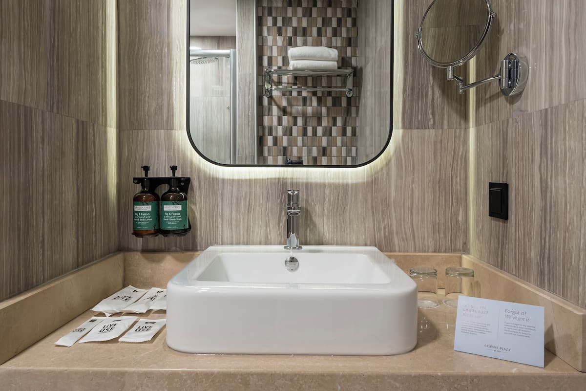 TV LCD 37-inch có truyền hình vệ tinh