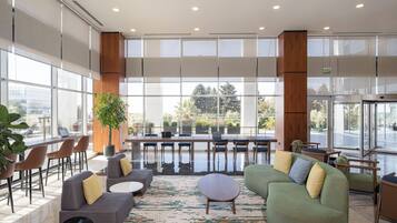 Téléviseur ACL de 37 po avec télévision par satellite