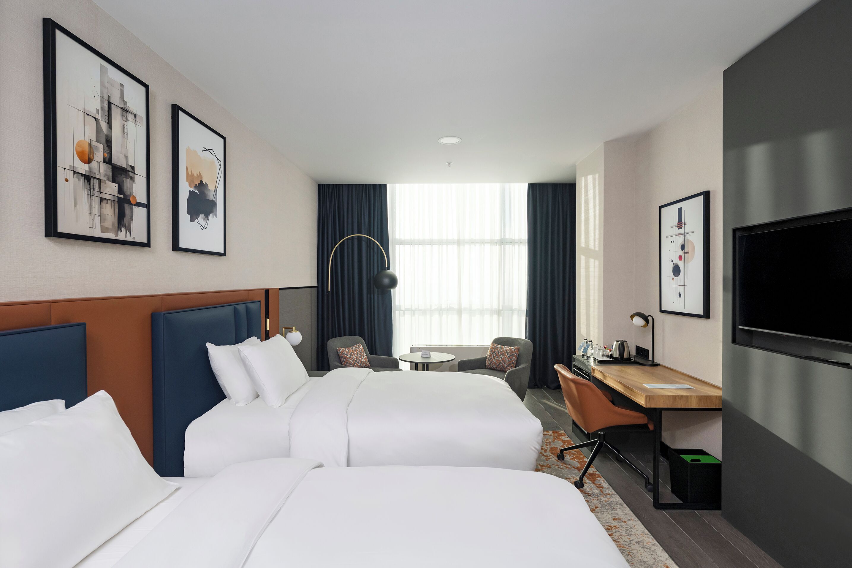 Premium bedding, in-room safe, laptop workspace, blackout drapes