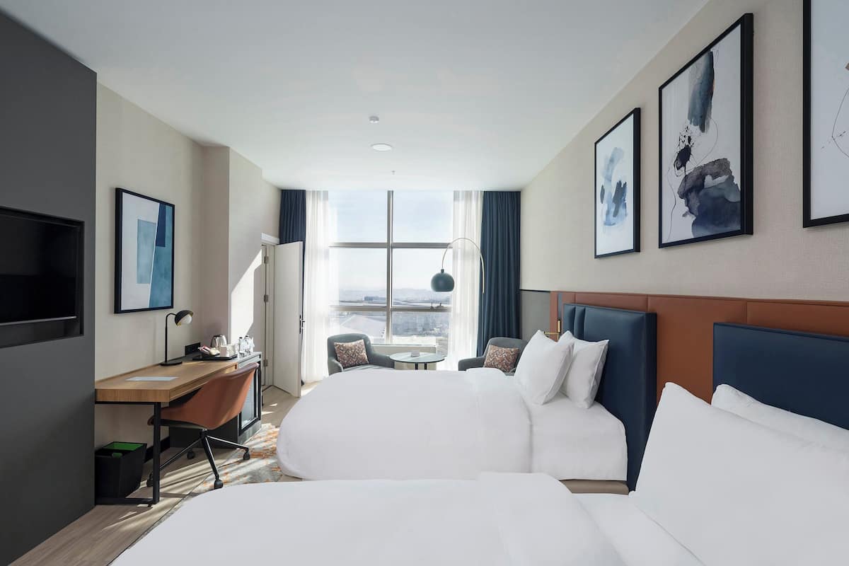 Premium bedding, minibar, in-room safe, desk