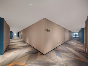 Interior detail - Holiday Inn Express Rizhao Oriental Colorful City by IHG (Rizhao)