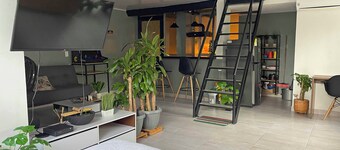 Loft apartment with terrace and jacuzzi, central location