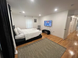 3 chambres, fer et planche à repasser, Wi-Fi, literie fournie