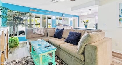 Fisherman’s Paradise Cozy Waterfront Retreat Matlacha - Your Dream Escape
