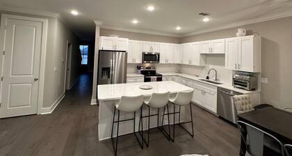3-bedroom condo in charming Oxford near Ole Miss