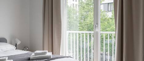 مكواة/لوح كي وواي فاي مجانًا وملاءات أسرّة