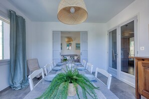 Dining - Appartement Berry, vue mer - Welkeys (Bandol)