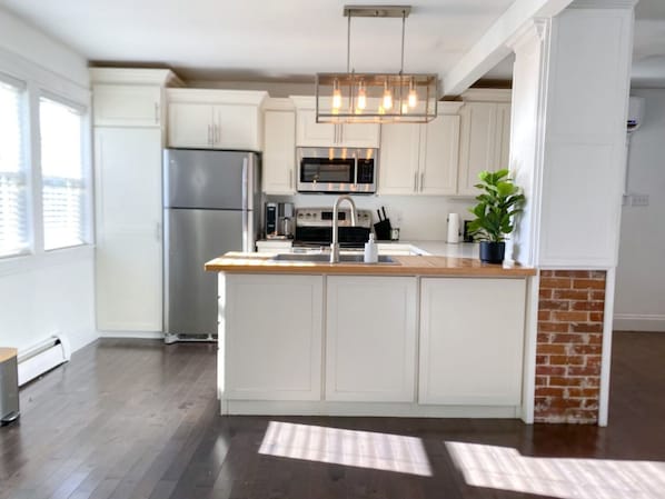 Microwave, oven, stovetop, dishwasher