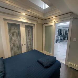 4 chambres, fer et planche à repasser, Wi-Fi, draps fournis