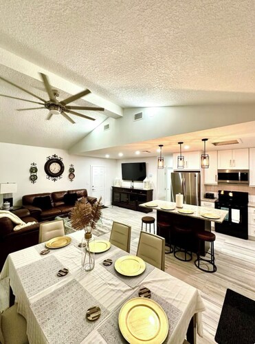 Lovely 2-bedroom house in Howey-in-the-Hills