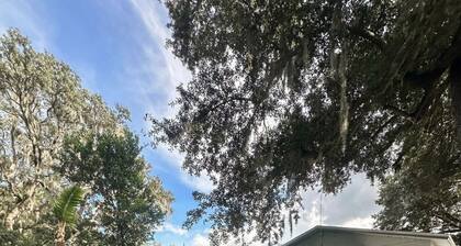 Lovely 2-bedroom house in Howey-in-the-Hills