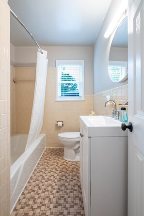 Hårtørrer, håndklæder