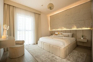 Escrivaninha, ferros/tábuas de passar roupa, Wi-Fi de cortesia