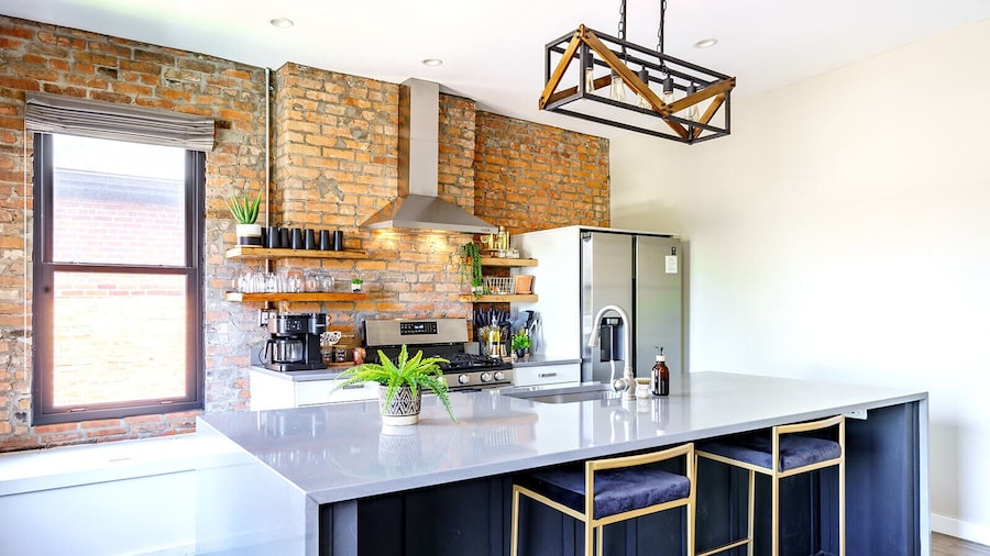 Jungle House Downtown Columbus – Modern Boutique Suites
