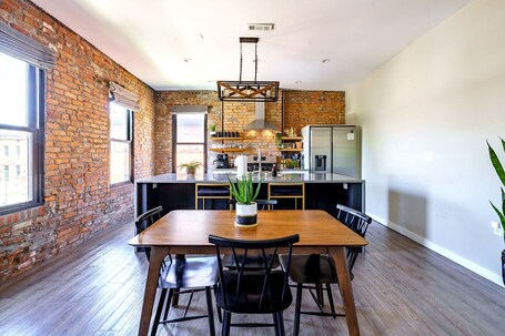 Jungle Vibe | Dining room