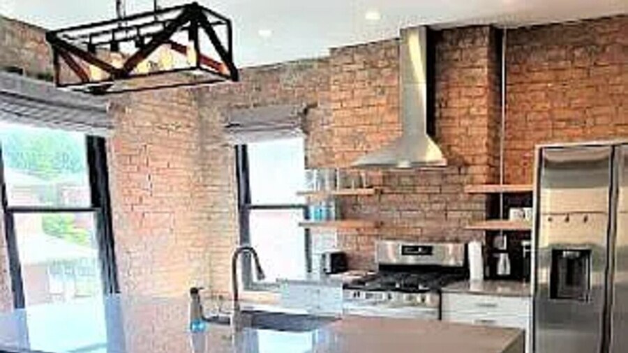 Jungle House Downtown Columbus – Modern Boutique Suites