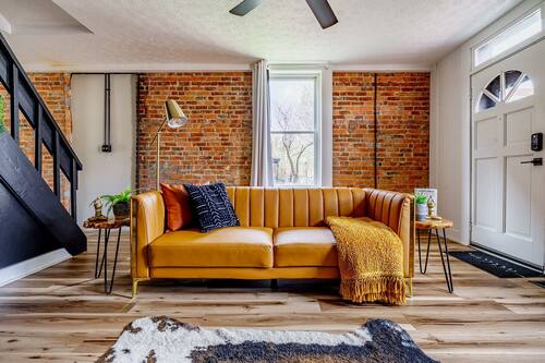 Cozy Casita | Living area | 55-inch Smart TV with digital channels, Netflix, Hulu