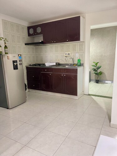 Relax in Neiva: Modern apartment with bathtub close to Clinica Abner Lozano