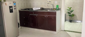 Relax in Neiva: Modern apartment with bathtub close to Clinica Abner Lozano