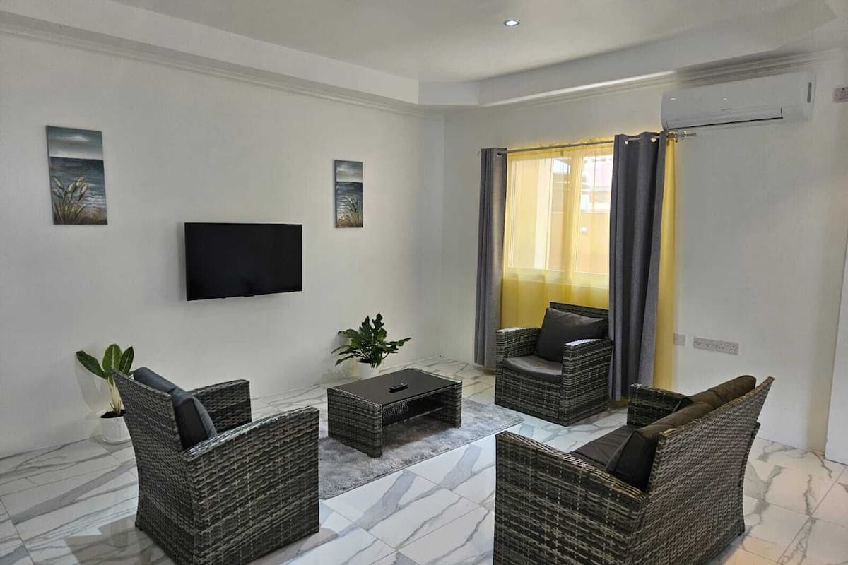 Apartment, Garden View | Living area